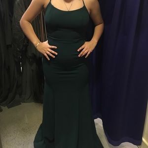 SIZE 7 Hunter green Prom dress from Windsor